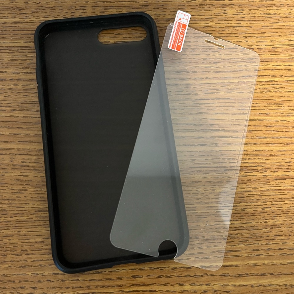 iPhone 7+ Screen Protector and Case